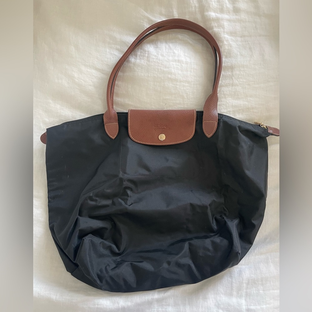 Longchamp Medium Le Pliage Nylon Shoulder Tote